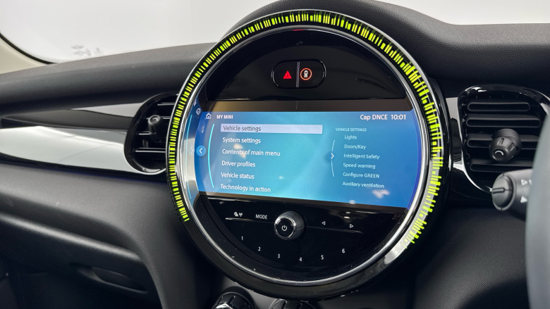 MINI Hatchback 1.5 Cooper Classic 5dr Auto Petrol Hatchback